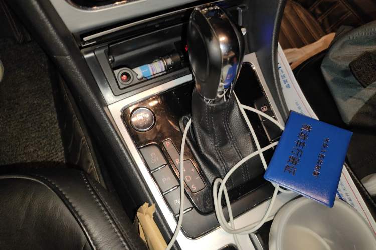 Used Volkswagen Passat 2011 2.0 TSI DSG Ultimate Edition Gear Lever