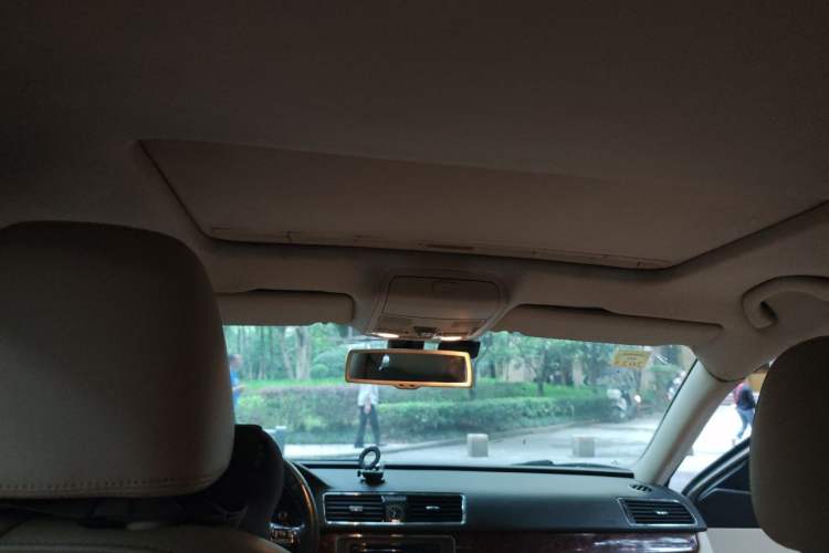 Used Volkswagen Passat 2011 1.8TSI DSG Prestige Edition Headliner