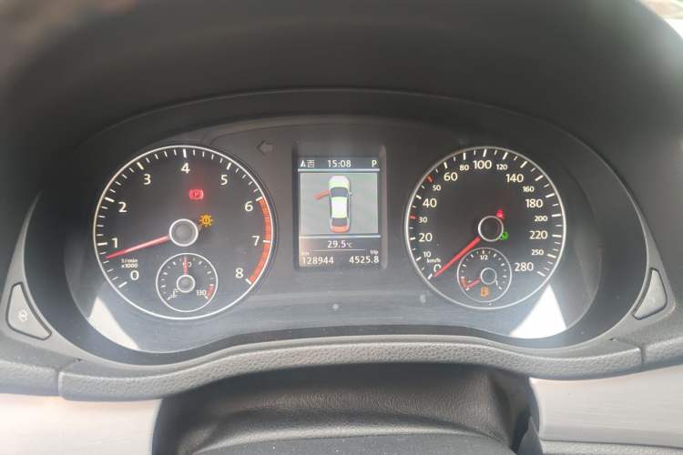 Used Volkswagen Passat 2011 1.8 TSI DSG Ultimate Edition Instrument Cluster