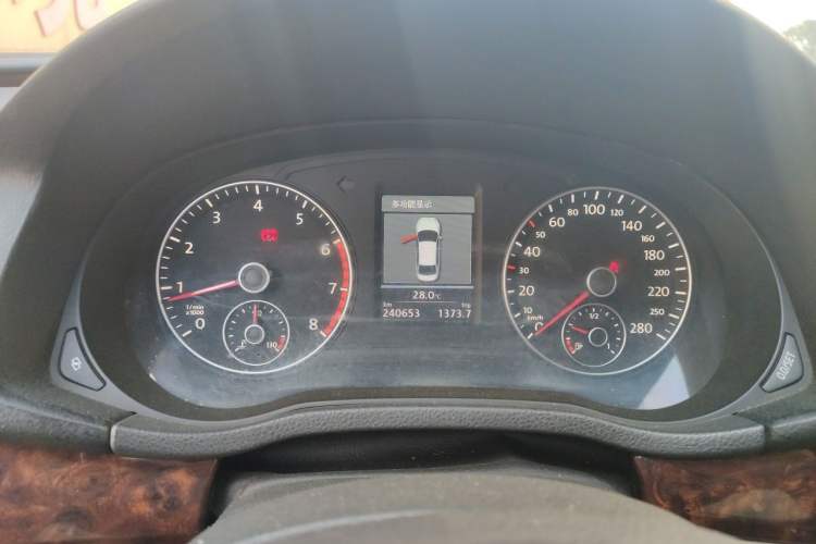 Used Volkswagen Passat 2011 1.8TSI DSG Prestige Edition Instrument Cluster