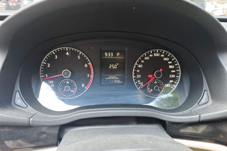 Used Volkswagen Passat 2011 1.8TSI Automatic Prestige Edition Instrument Cluster