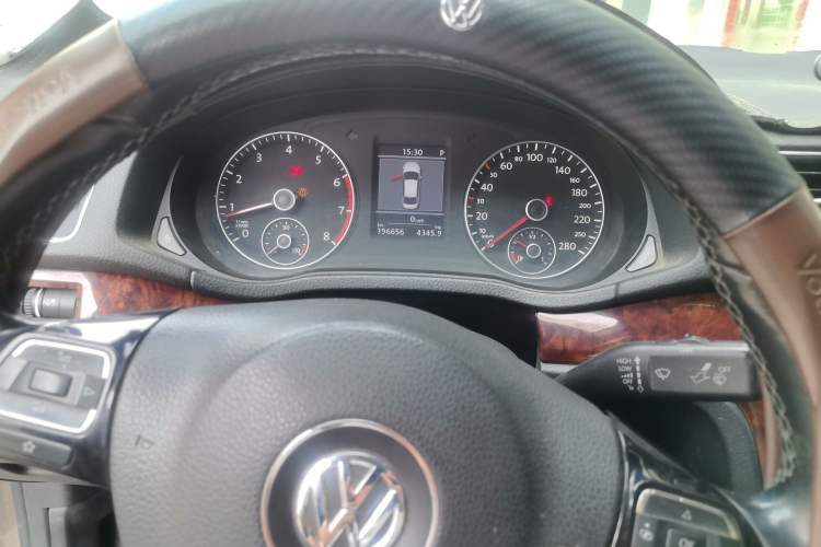 Used Volkswagen Passat 2011 2.0 TSI DSG Premium Edition Instrument Cluster