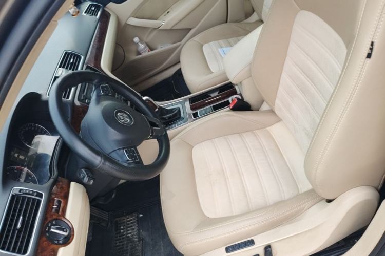 Used Volkswagen Passat 2011 2.0 TSI DSG Ultimate Edition Left Front Seat
