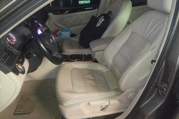 Used Volkswagen Passat 2011 1.4 TSI DSG Prestige Edition Left Front Seat
