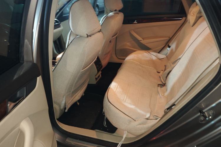 Used Volkswagen Passat 2011 1.8TSI DSG Prestige Edition Left Rear Seat
