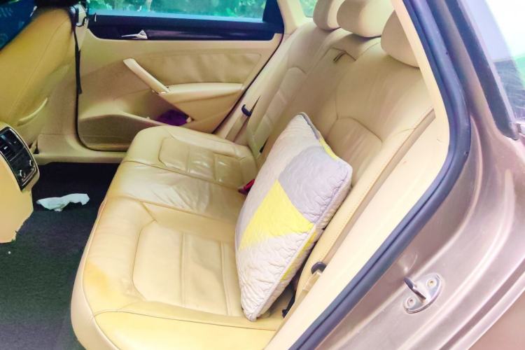 Used Volkswagen Passat 2011 1.8TSI Automatic Prestige Edition Left Rear Seat