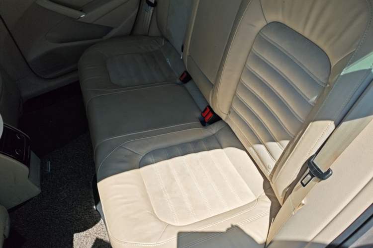 Used Volkswagen Passat 2011 2.0 TSI DSG Ultimate Edition Left Rear Seat