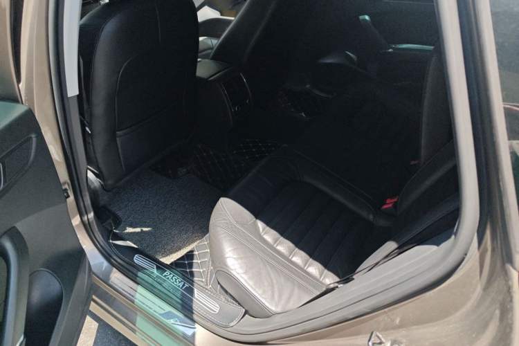Used Volkswagen Passat 2011 1.8TSI DSG Prestige Edition Left Rear Seat