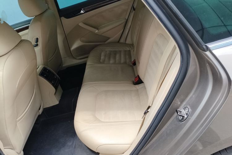 Used Volkswagen Passat 2011 2.0 TSI DSG Ultimate Edition Left Rear Seat
