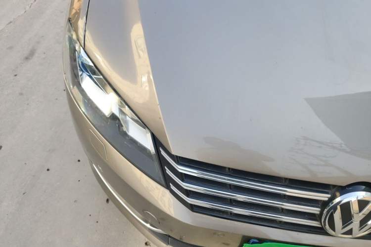 Used Volkswagen Passat 2011 1.8TSI DSG Prestige Edition Right Front Headlight