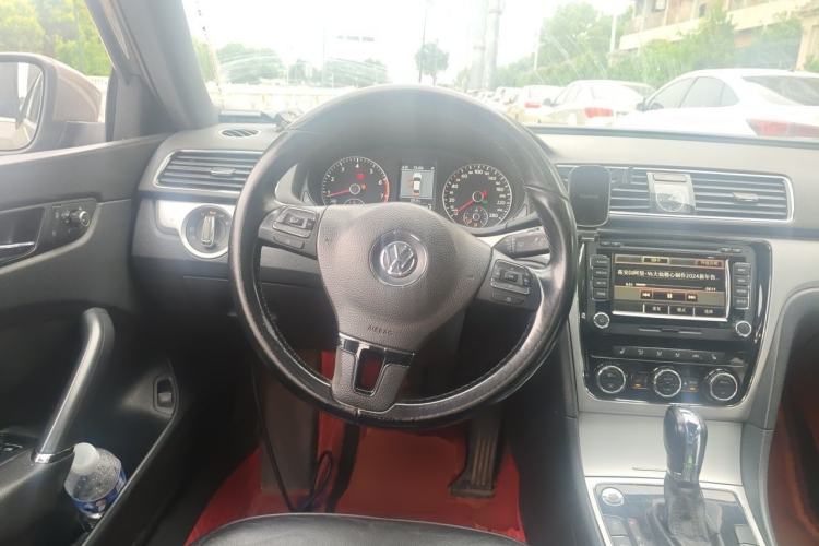 Used Volkswagen Passat 2011 1.8 TSI DSG Ultimate Edition Steering Wheel