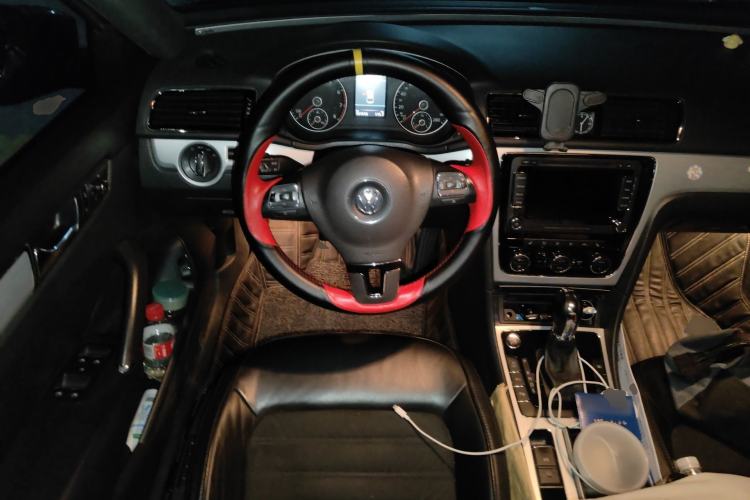 Used Volkswagen Passat 2011 2.0 TSI DSG Ultimate Edition Steering Wheel