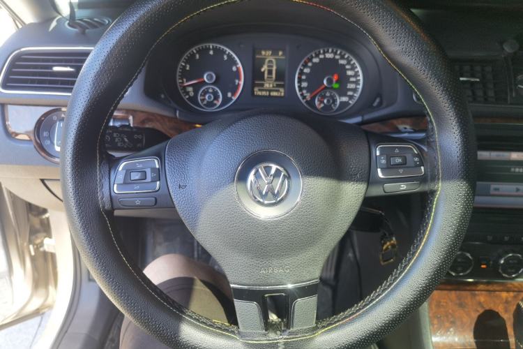Used Volkswagen Passat 2011 1.8TSI DSG Prestige Edition Steering Wheel