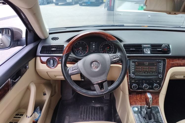 Used Volkswagen Passat 2011 2.0 TSI DSG Ultimate Edition Steering Wheel