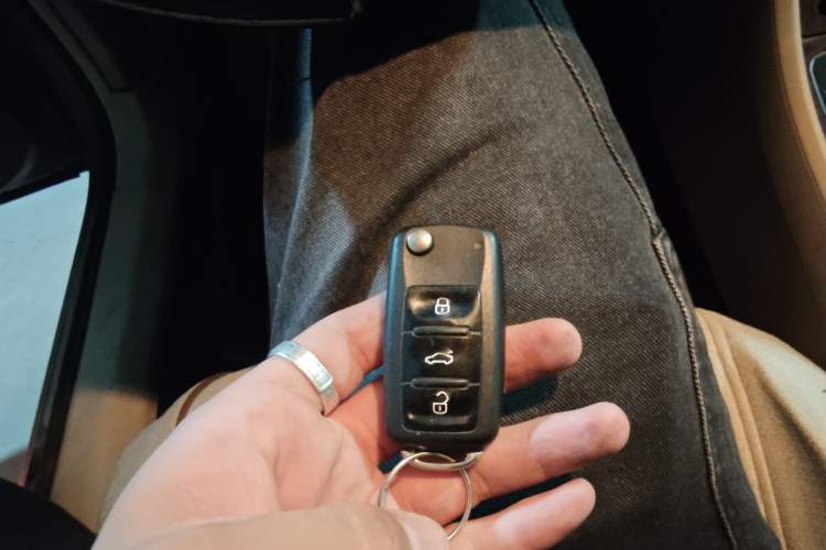 Used Volkswagen Passat 2011 1.8TSI DSG Prestige Edition Vehicle Key