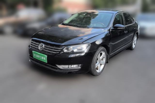 Ojetý Volkswagen Passat 2013 1.8TSI DSG Prestige Edition