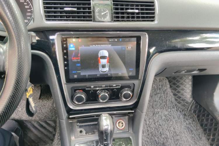 Used Volkswagen Passat 2013 1.8TSI DSG Government Procurement Edition Audio And AC Panel