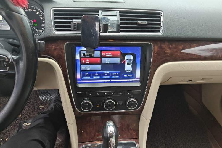Used Volkswagen Passat 2013 1.8TSI DSG Prestige Edition Audio And AC Panel
