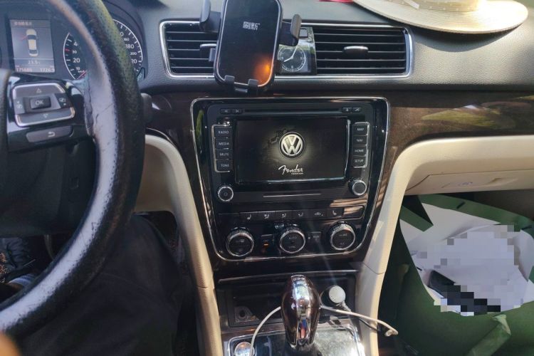 Used Volkswagen Passat 2013 3.0L V6 DSG Flagship Edition Audio And AC Panel