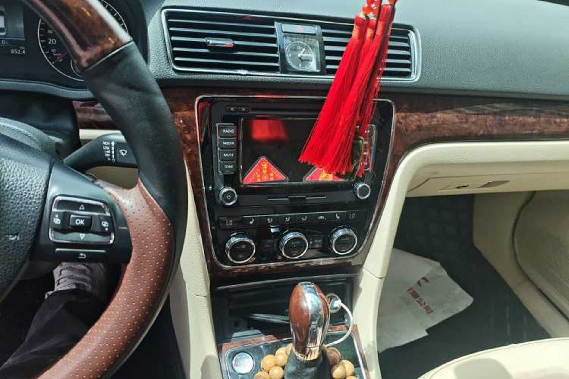 Used Volkswagen Passat 2013 2.0 TSI DSG Ultimate Edition Audio And AC Panel