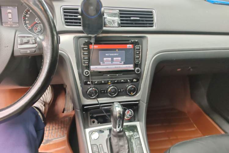 Used Volkswagen Passat 2013 2.0 TSI DSG Prestige Edition Audio And AC Panel