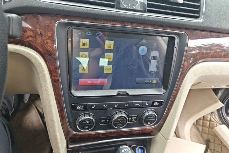 Used Volkswagen Passat 2013 1.8TSI DSG Prestige Edition Audio And AC Panel