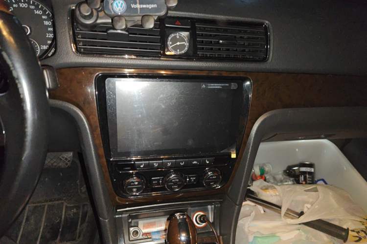 Used Volkswagen Passat 2013 3.0L V6 DSG Flagship Edition Audio And AC Panel