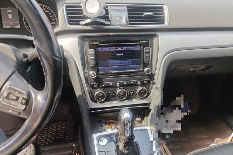 Used Volkswagen Passat 2013 2.0 TSI DSG Prestige Edition Audio And AC Panel