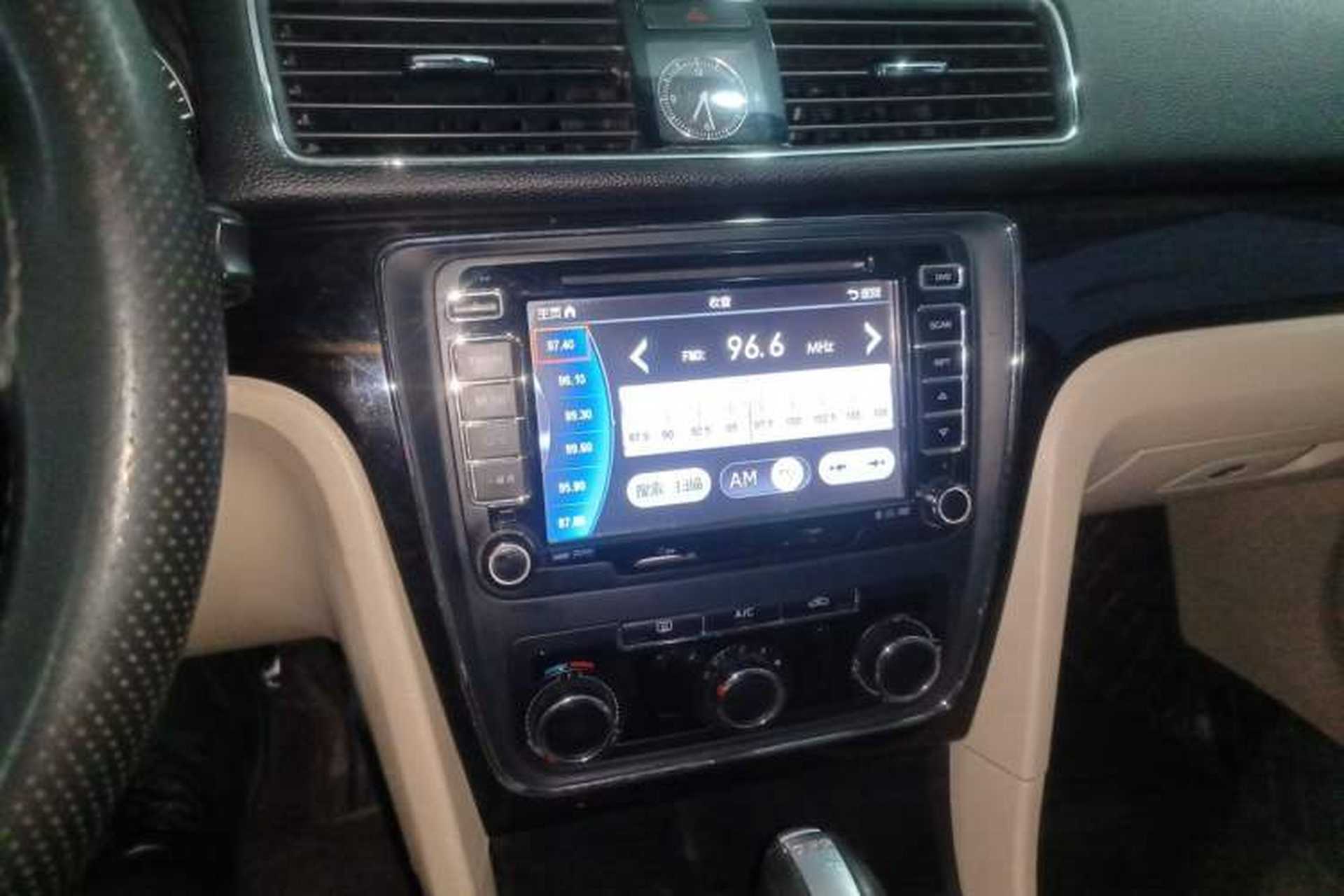 Used Volkswagen Passat 2013 1.8TSI DSG Government Procurement Edition Audio And AC Panel