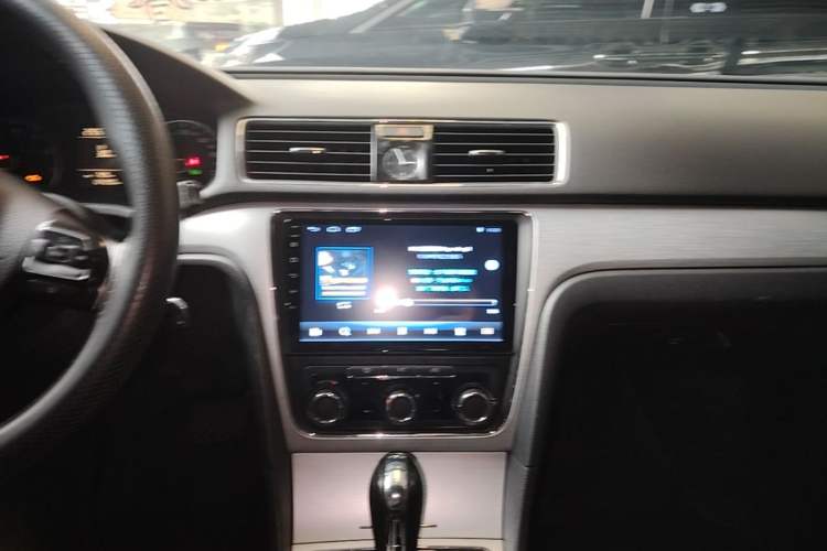 Used Volkswagen Passat 2013 1.8TSI DSG Government Procurement Edition Audio And AC Panel