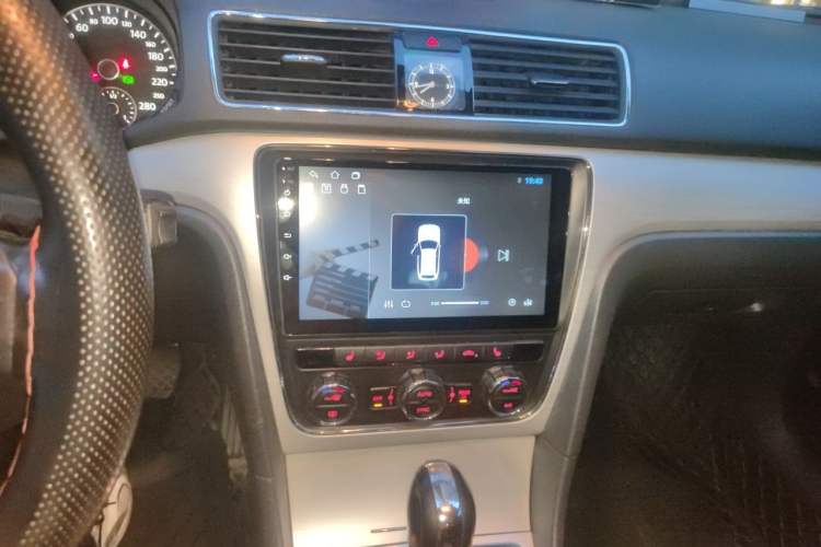 Used Volkswagen Passat 2013 1.4 TSI DSG Prestige Edition Audio And AC Panel