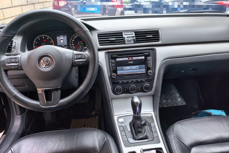 Used Volkswagen Passat 2013 1.8TSI DSG Prestige Edition Center Console