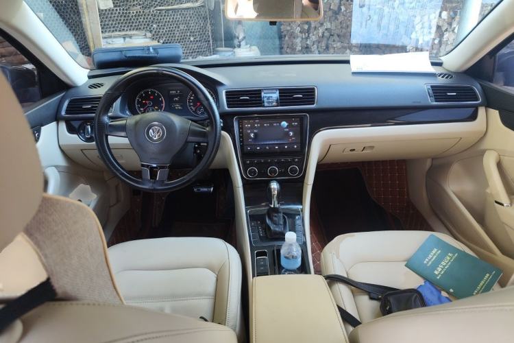 Used Volkswagen Passat 2013 1.8TSI DSG Prestige Edition Center Console