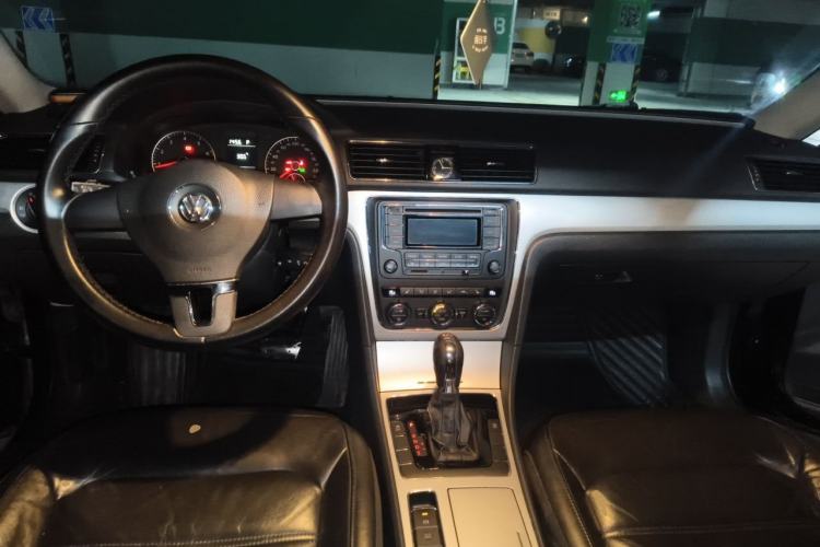 Used Volkswagen Passat 2013 1.8TSI DSG Prestige Edition Center Console