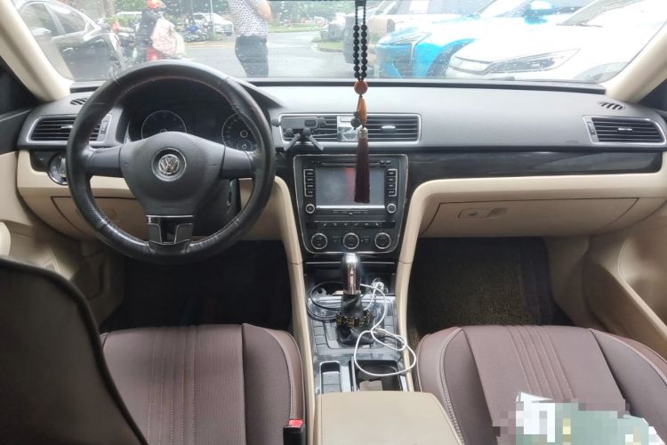 Used Volkswagen Passat 2013 1.4 TSI DSG Prestige Edition Center Console
