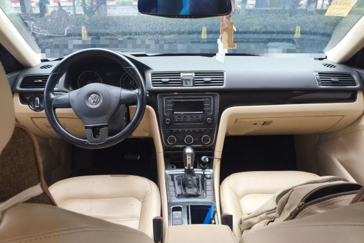 Used Volkswagen Passat 2013 1.4 TSI DSG Prestige Edition Center Console