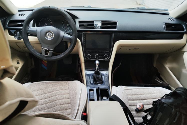 Used Volkswagen Passat 2013 1.8TSI DSG Prestige Edition Center Console