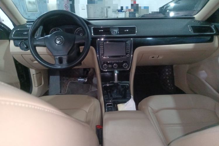 Used Volkswagen Passat 2013 1.8TSI DSG Government Procurement Edition Center Console