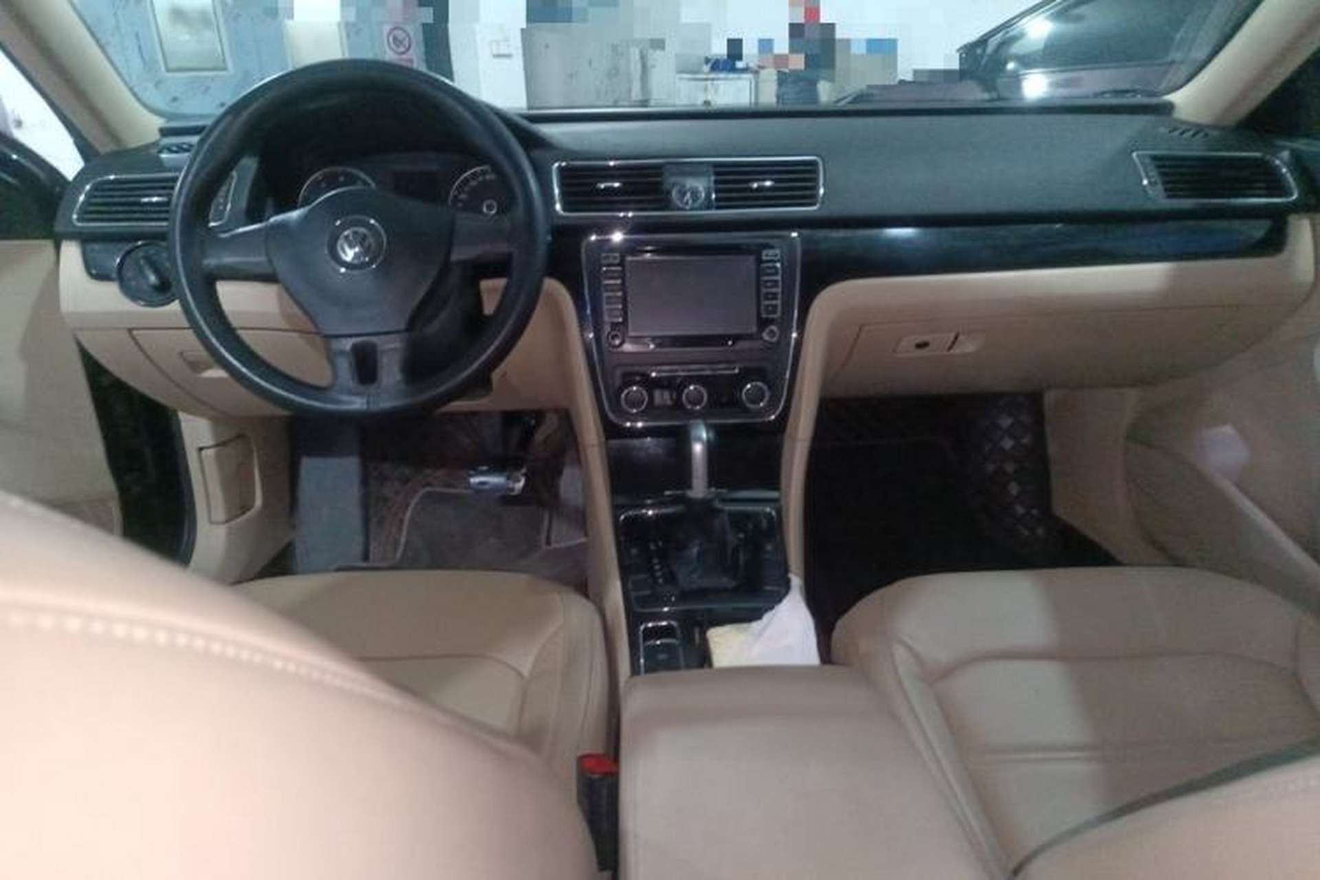 Used Volkswagen Passat 2013 1.8TSI DSG Government Procurement Edition Center Console