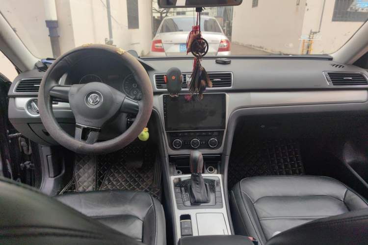 Used Volkswagen Passat 2013 1.8TSI DSG Prestige Edition Center Console