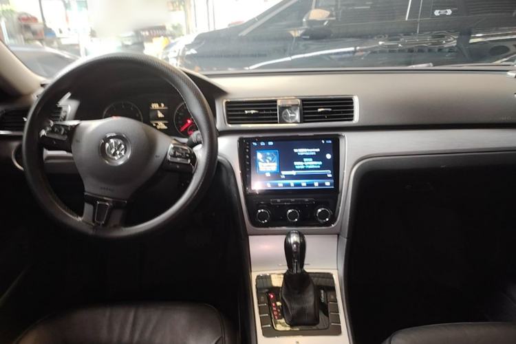 Used Volkswagen Passat 2013 1.8TSI DSG Government Procurement Edition Center Console
