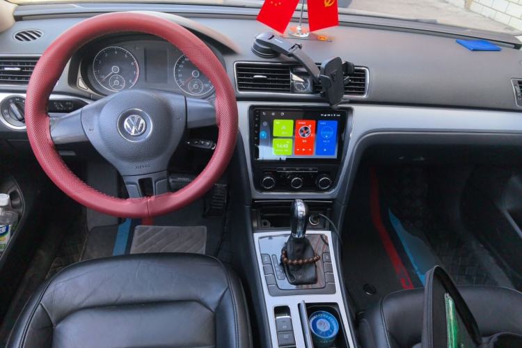 Used Volkswagen Passat 2013 1.8TSI DSG Government Procurement Edition Center Console
