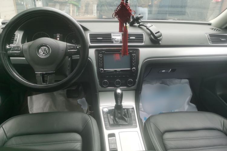 Used Volkswagen Passat 2013 1.8TSI DSG Prestige Edition Center Console
