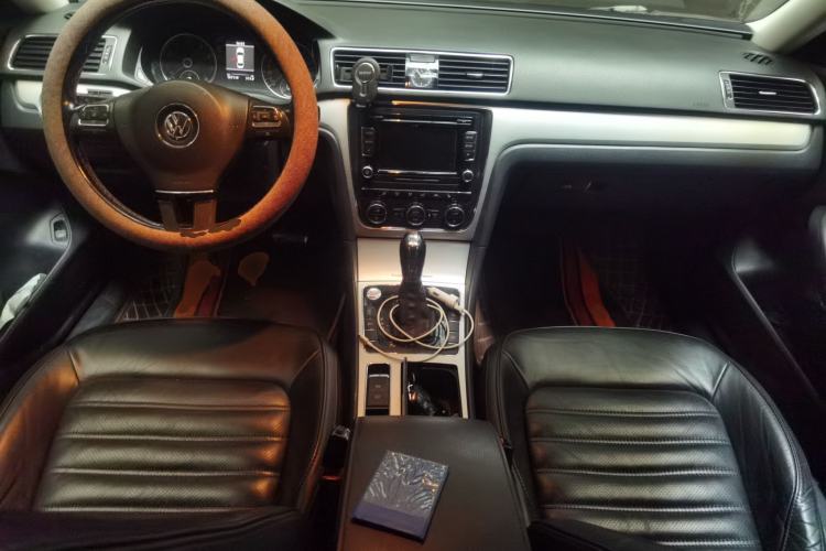 Used Volkswagen Passat 2013 1.8TSI DSG Prestige Edition Center Console