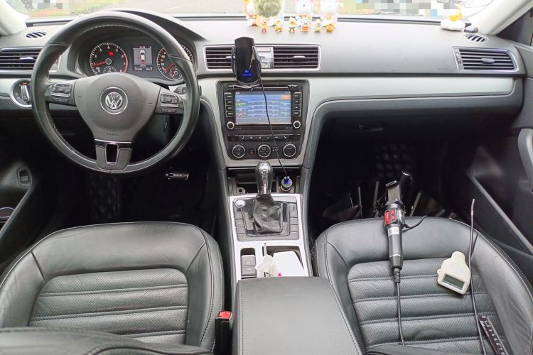 Used Volkswagen Passat 2013 2.0 TSI DSG Prestige Edition Center Console
