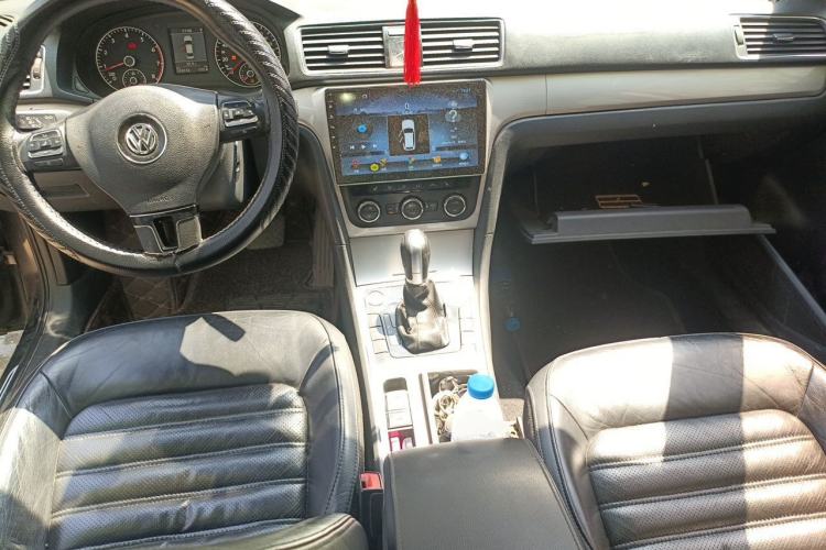 Used Volkswagen Passat 2013 1.8TSI DSG Prestige Edition Center Console