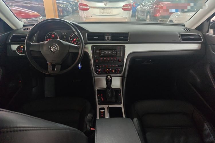 Used Volkswagen Passat 2013 1.8TSI DSG Prestige Edition Center Console