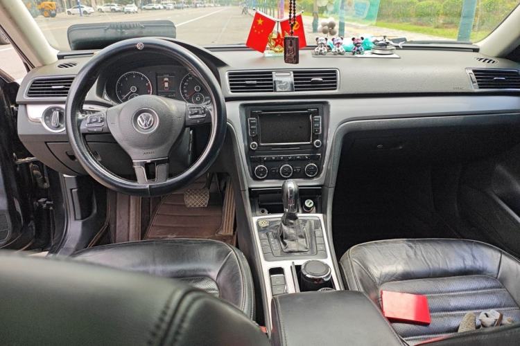 Used Volkswagen Passat 2013 1.8TSI DSG Prestige Edition Center Console