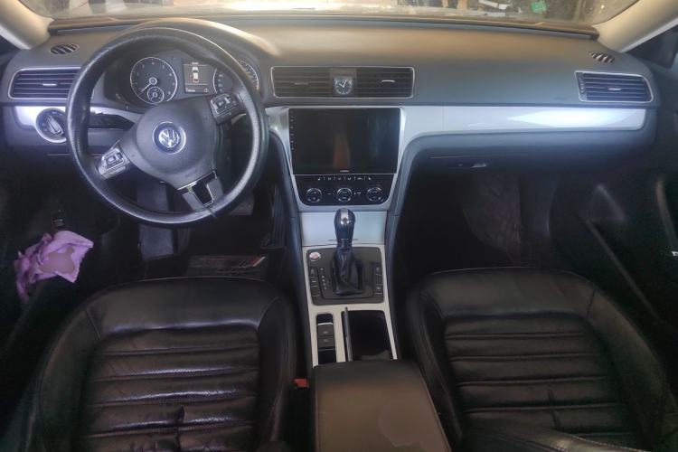 Used Volkswagen Passat 2013 1.8TSI DSG Prestige Edition Center Console