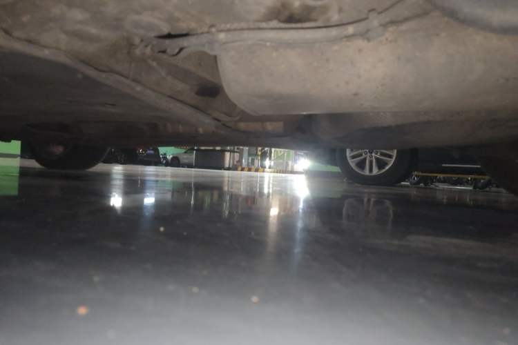 Used Volkswagen Passat 2013 1.8TSI DSG Ultimate Edition Chassis Rear Left
